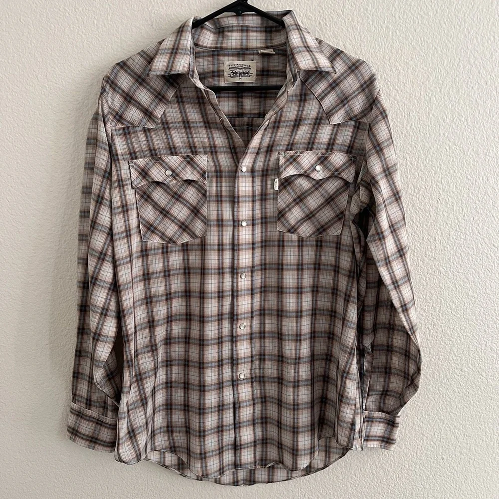 Vintage LEVIS Men's Medium Brown Tan Blue Plaid Pearl Snap Western Shirt Cowboy